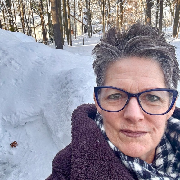 Meet your Posher, Peggy - Picture 1 of 1